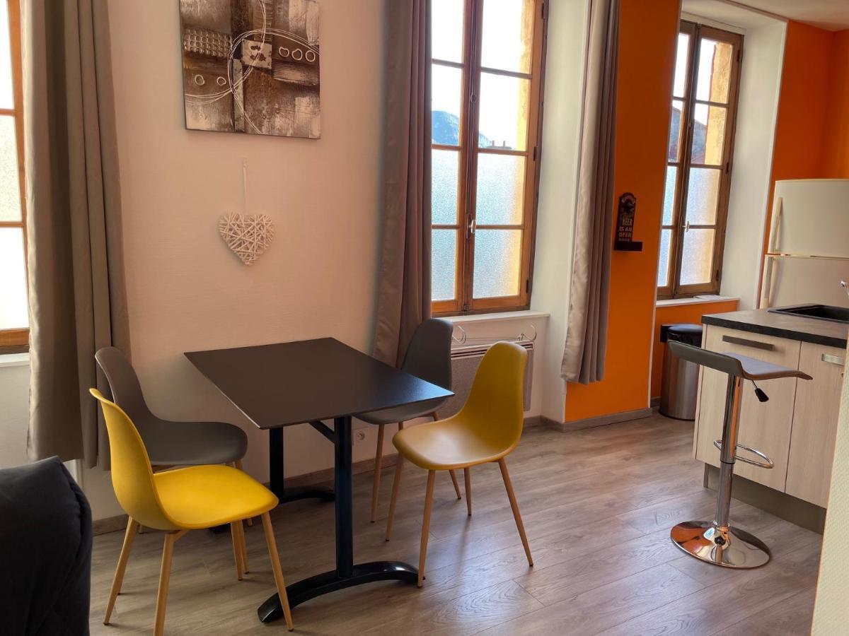 Millau Superbe Studio 35M2 Centre Ville Calme Et Ajoure Εξωτερικό φωτογραφία